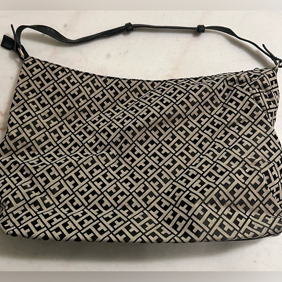 Tommy Hilfiger Black And Cream Logo Print Shoulder Bag Tote Gold Accents - Picture 2 of 9